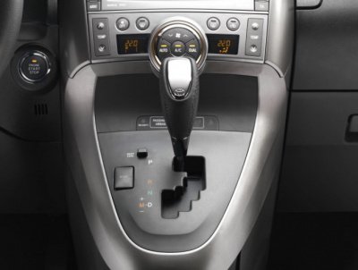 Ручка АКПП Avensis 2009-