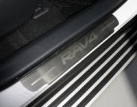 Накладки на пороги для Toyota RAV4 2019- (лист шлифованный надпись Toyota) 4 шт