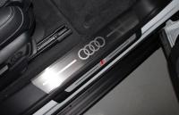 Накладки на пороги для Audi Q8 2019- (лист шлифованный надпись логотоп audi) 4шт