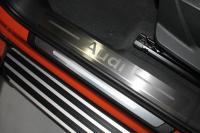 Накладки на пластиковые пороги для Audi Q3 2019 (лист шлифованный надпись Audi)