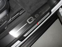 Накладки на пороги для Audi Q8 2019- (лист шлифованный надпись Q8) 4шт