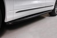 Пороги алюминиевые с пластиковой накладкой для Audi Q8 2019- (карбон черные) 2020 мм