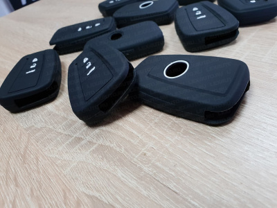 Чехол на ключ-пульт Toyota (3 кнопки, силикон, черный)