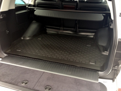 Коврик багажника Land Cruiser 200/LX570 резино-пластик, 5 мест, черный