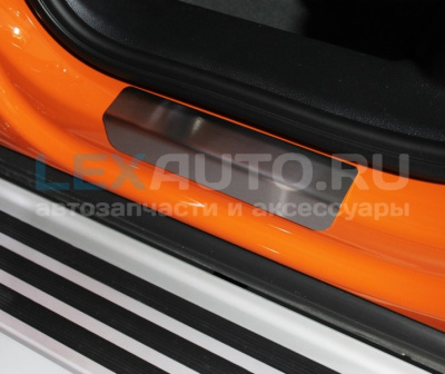 Накладки на задние пороги для Audi Q3 2019 (лист шлифованный)