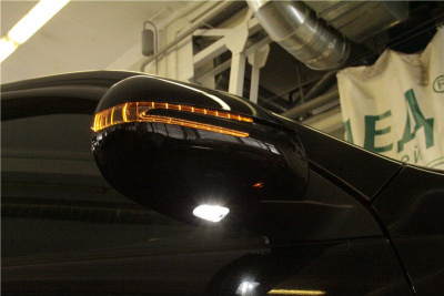 Корпуса зеркал Prado 120/GX470 с повторителями поворотов и подсветкой в стиле Mercedes