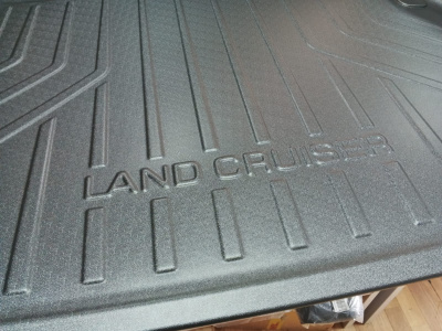 Коврик багажника Land Cruiser 300 2021- с высоким бортом, резино-пластик